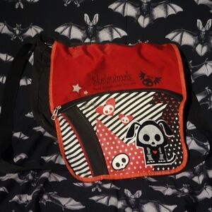 Skelanimals dax crossbody bag // collection post